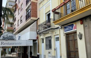 Centrally Located Spacious Private Apartment BuenaVista in Grao with Rooftop - Photo 25