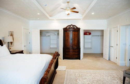 Large & Spacious Home, Sleeps 23+ near SLC - Foto 25