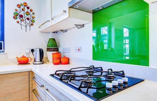 Serene Family Escape - Spacious, Near Thorpe Bay and Southend, Beaches & Amenities - Pass the Keys - Foto 8