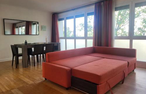 Spacious and comfortable apartment - Perfect for families & friends - near public transportation - Foto 13