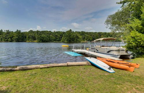 Pet Friendly with Game Room, Hot Tub and Private Dock! - Foto 41