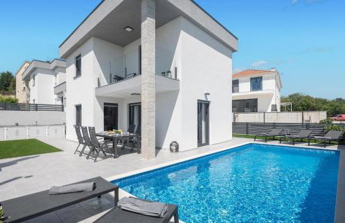 3 Bedroom Amazing Home In Musales - Photo 1