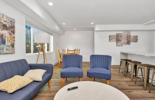 Wonderful 3 Bedroom Home Perfect for Getaway - Photo 7