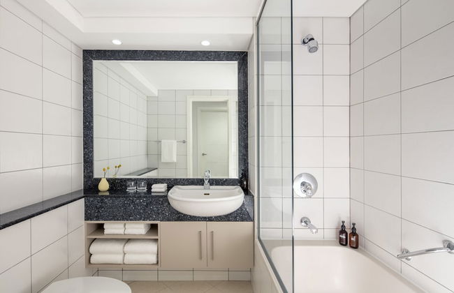 Staybridge Suites Dubai Financial Centre by IHG - Photo 36