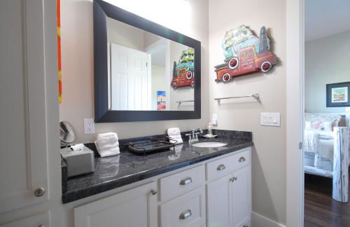 Beachfront 4BR - Pickleball, Gameroom, Luxury Gated Community! - Foto 39