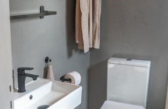 Cozy Old Town Apartment with Sunny Terrace - Photo 12