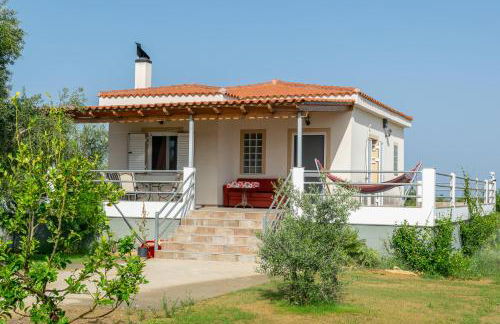 A wonderful relaxing place. Nice view. Romantic sunset - Foto 1