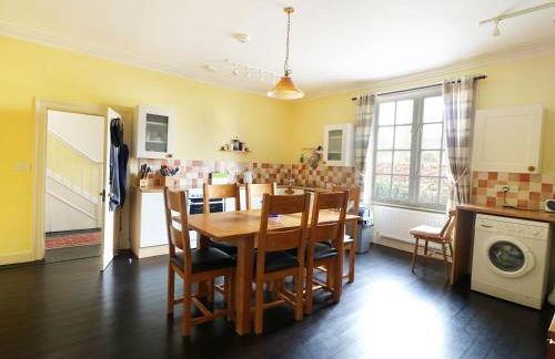 Glebe House - Photo 7