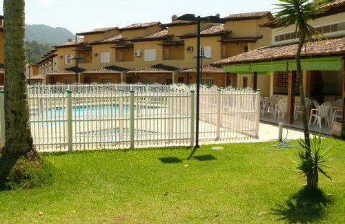 Linda casa em condomínio - Foto 5