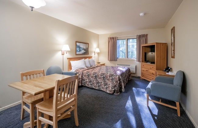 Telemark Northwoods Lodging - Photo 4