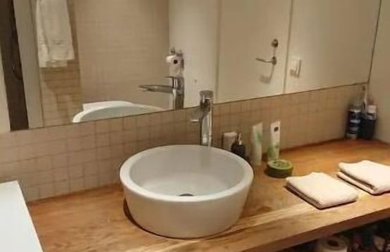 StayPlus Apt in Trendy Area Balcony - Foto 19