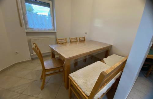 Monteurwohnung , 4 Schlafzimmer, 130qm, Balkon, einzige Wohneinheit im Haus, Parkplatz - Foto 20