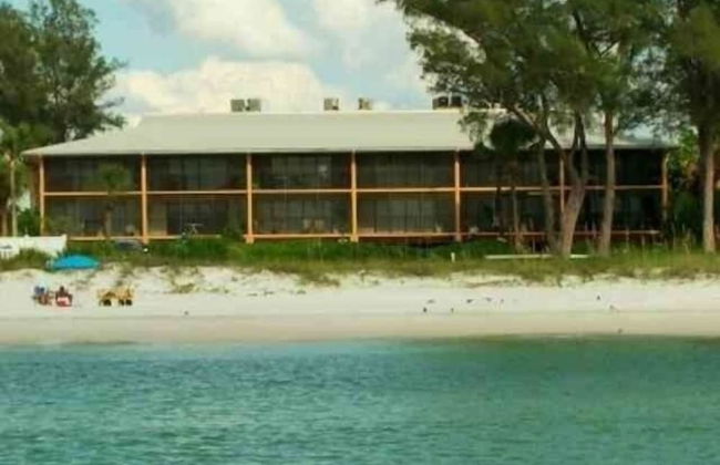 Sunset Beach 202 2 Bedroom Condo by RedAwning - Photo 15