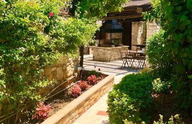 Katsaneiko Mansion - Photo 2