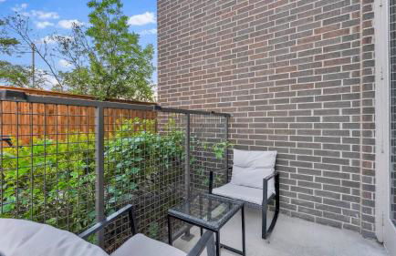 1B1B LUX 1st Flr Apt-2min to TCU+King Bed+Pool+Gym - Foto 15