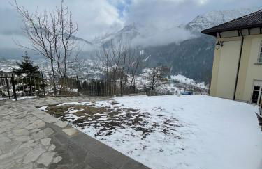 Bellavista a Villa Dalegno con giardino - Foto 15