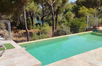 CABAÑA DE MADERA JUNTO AL LAGO LAS JARAS - Foto 1