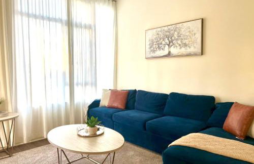 Heart of Hollywood - Walk of Fame Studio - 1bd or 2bd with View - Free parking - Balcony - Wifi - Rooftop - Gym - Upscale amenities - Foto 16