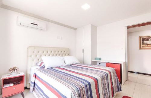 Suíte Aconchegante a uma quadra rua de Lazer - Foto 1