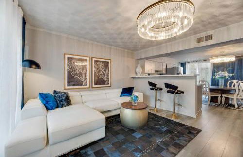 Dallas Retreat Pool & California-Inspired Design - Foto 1