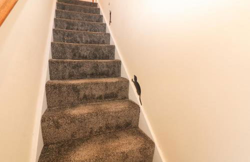 Howard's Hideaway - Photo 10