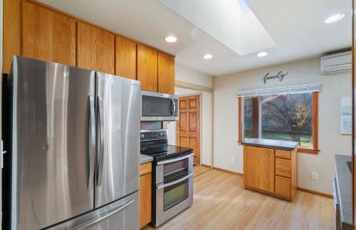 Lake View House w Beautiful Acres to Explore - Foto 14