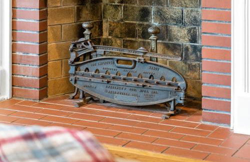 The Gameroom on Madison - Large Home Accommodates 12 Guests (102 Madison Ter) - Foto 10