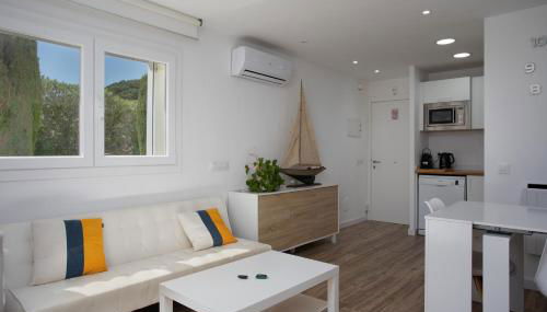 Apartament amb piscina i aparcament - Baixos amb jardinet - Foto 4