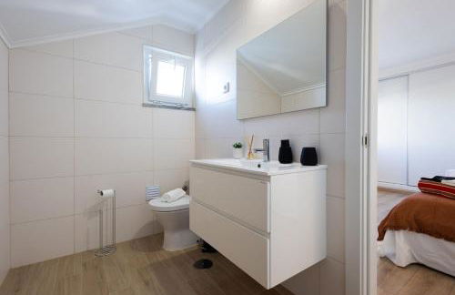 Casa Férias com Piscina Aquecida e Suítes Privadas - Foto 27