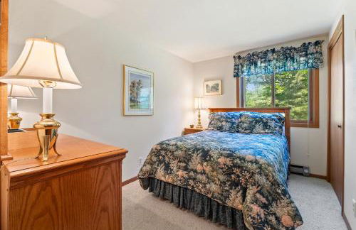 Wilderness Retreat by Simple Life Rentals - Foto 24