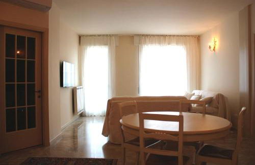 Casa Camilla City - Photo 57