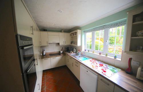 3-bedroom cottage set in a large enclosed garden - Foto 24