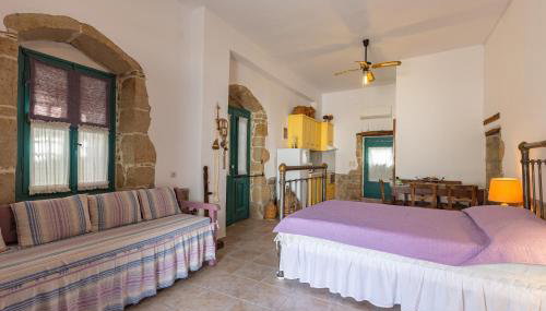 Iliopetra Studio - Photo 2