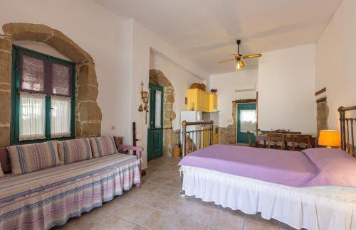 Iliopetra Studio - Photo 2