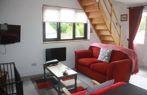 The Lodge - Photo 11