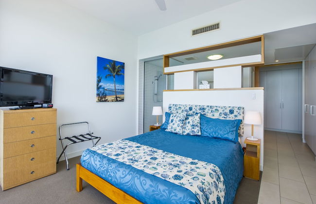 1 Bright Point Apartment 5102 - Photo 3