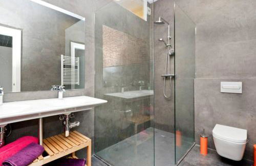 Roós, design loft near the sea. - Photo 20