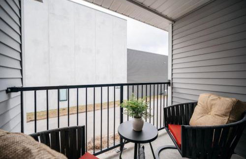 Japandi, 3BD Townhome Near Downtown, Beach and Wineries - Foto 16