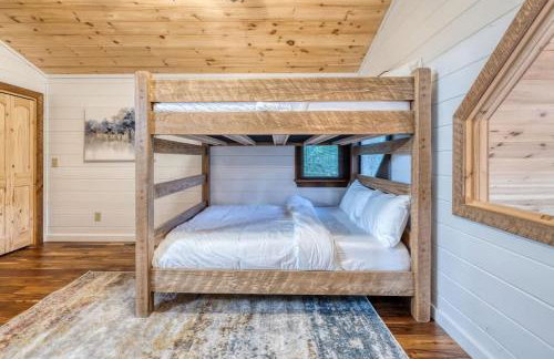 Pineview Escape - Hot Tub - Views - Arcades - Foto 44