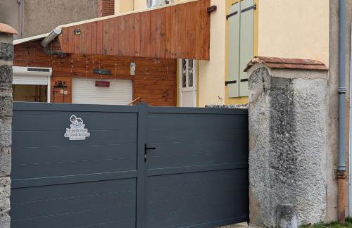 PETIT MAS COSY DU BORD DE LOIRE a 15 MM DU PARC LE PAL - Foto 4