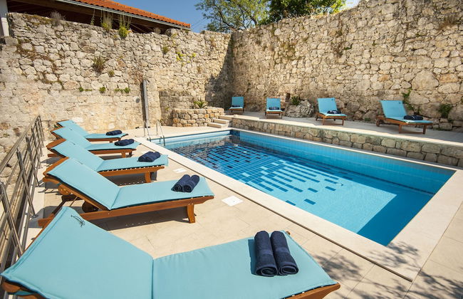 California Apartments II - Photo 66