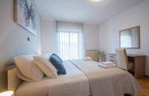 Villa Ritoša, a beautiful pool villa surrounded by greenery - Photo 4