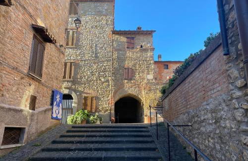 L'Umbrichella - casa vacanze in piccolo borgo medioevale - Foto 18