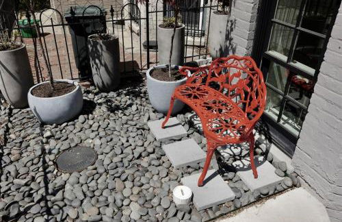 Downtown DC Awaits with Parking Permit - Foto 6