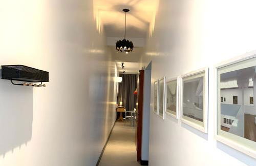 Casa linda, ótima localização, 2 vagas de garagem - Foto 35