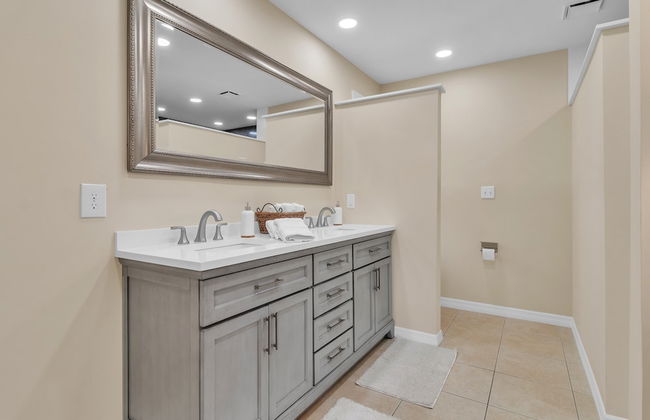 Tropical Oasis With Private Screened Hot Tub 2 Bedroom Home - Foto 17