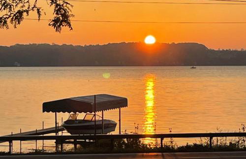 Dock! Waterfront Owasco Lake Moon Rise House - Foto 22