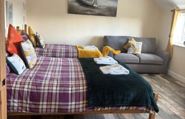 The Stables At Eastmoor Farm Large Luxury 2 Bed Cottage with Big Family Bedroom Dog Friendly Secure Gardens and Free Parking Free WiFi - Foto 10