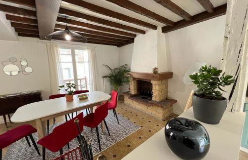 SPACIEUSE MAISON DE VILLE avec garage privé fermé - Foto 9