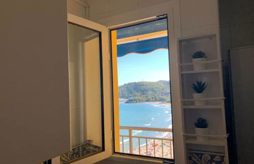 Apartamento en primerísima línea de playa con espectaculares vistas Netflix, Prime y Disney - Photo 23